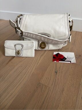 Coach Legacy Crescent Hippie 10325 White Vachetta Leather Crossbody Bag + Wallet